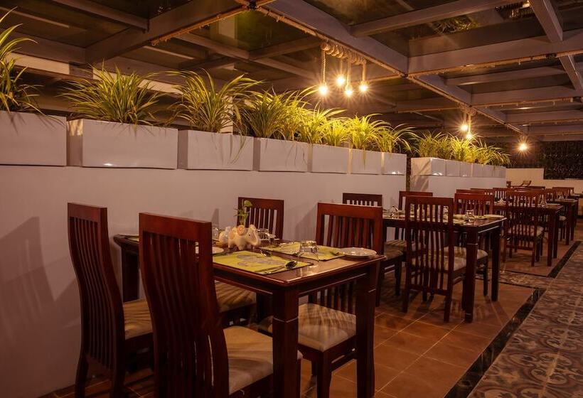 酒店 Tuskers Hill By Poppys Anaikatti