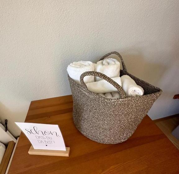 Отель Vinopresso Gmbh Café Römer