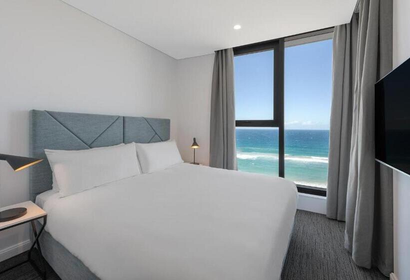Meriton Suites Surfers Paradise