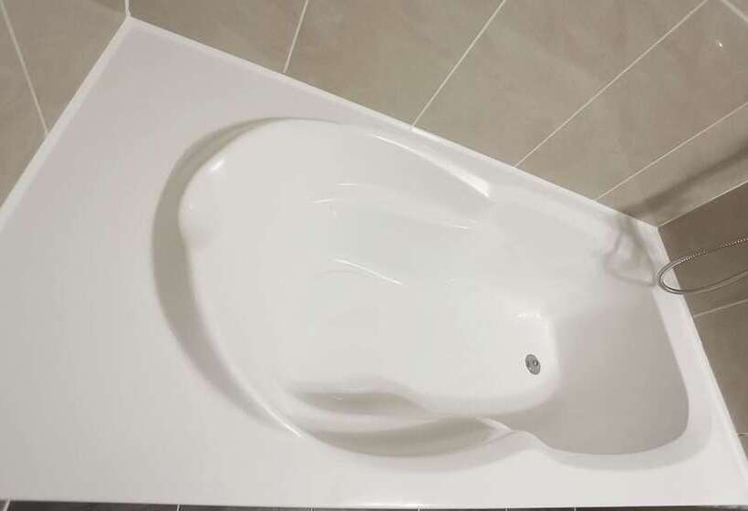 汽车旅馆  Seongnam Hotel Wol