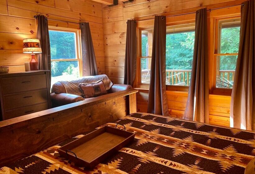 Mountain Vista  Mountain Cabin, Great Decks, Pool Table, Ping Pong Table, & Foosball By Redawning