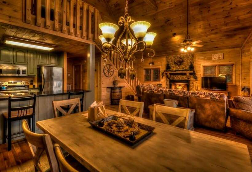 Pinecone Peak By Escape To Blue Ridge