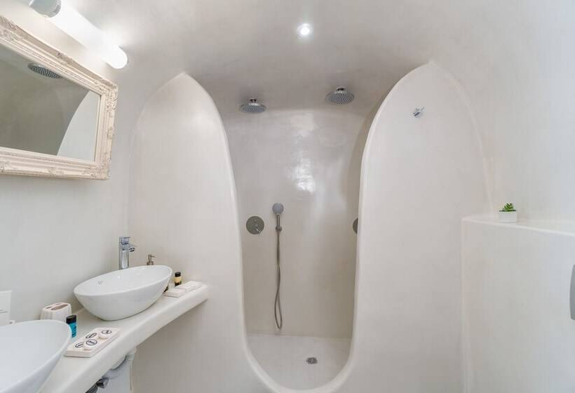 Residencia Beautiful 4 Bed Cave House Near Fira, Private Pool