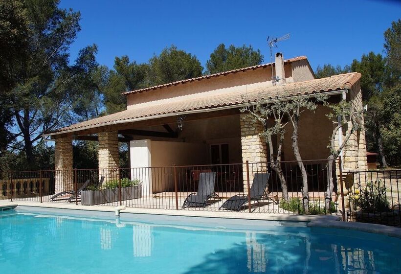 אתר נופש Le Domaine D Alezen