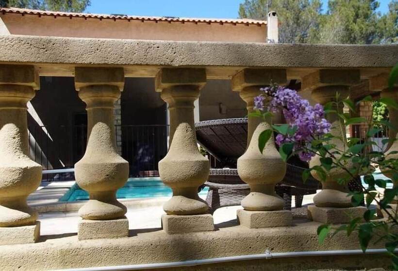 אתר נופש Le Domaine D Alezen