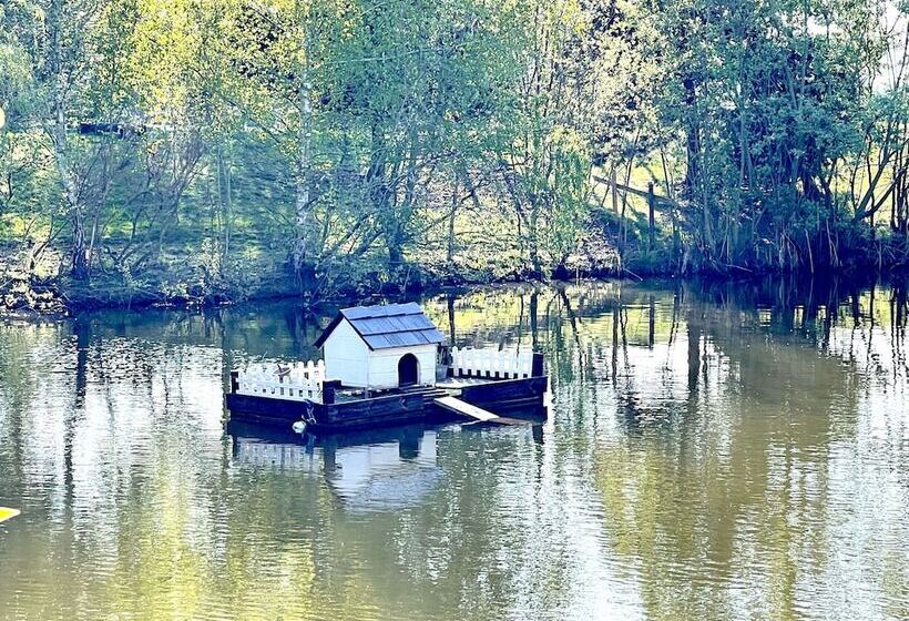 2 Bed 18th Century Barn   Sleeps 6   Pet Friendly