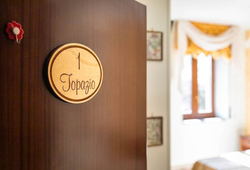 B&b La Mortella With Pool