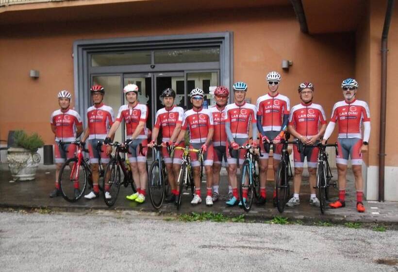 مبيت وإفطار Settecolli Sport Hostel   Triple Room 104