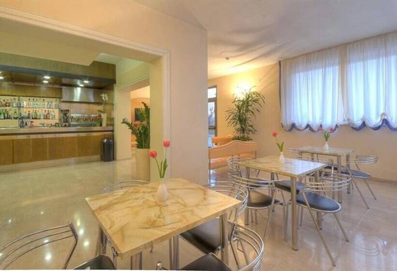 Bed and Breakfast Settecolli Sport Hostel Triple Room 106