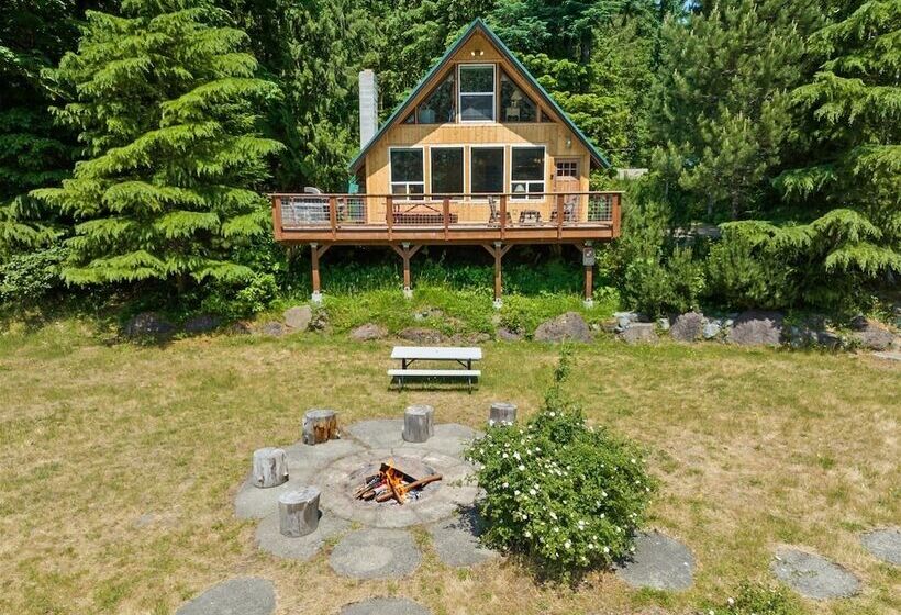 Cowlitz River Cabin