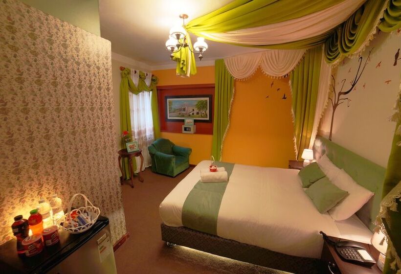 Gatsby Hotel Collection