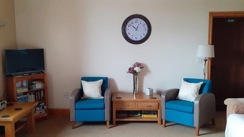 Henblas Holiday Cottage