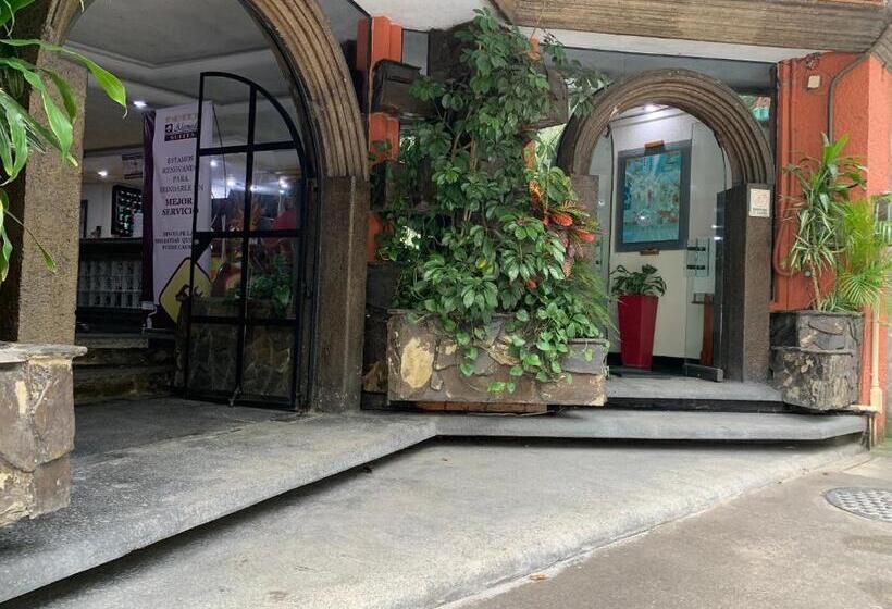 בית מלון כפרי Alameda