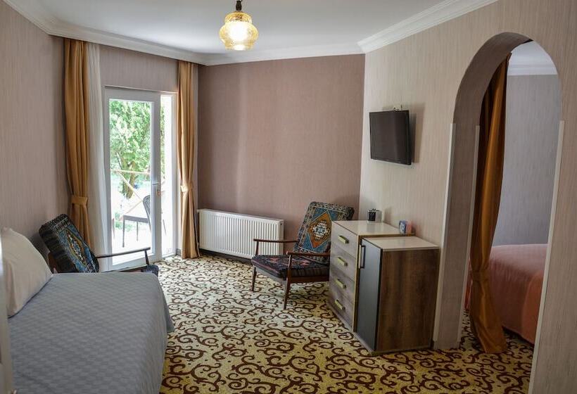 فندق Alex Village Life