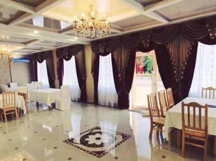 فندق Cafe Tourist