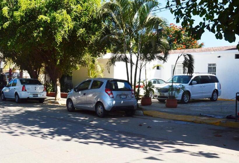 فندق Casa Pancho Playa