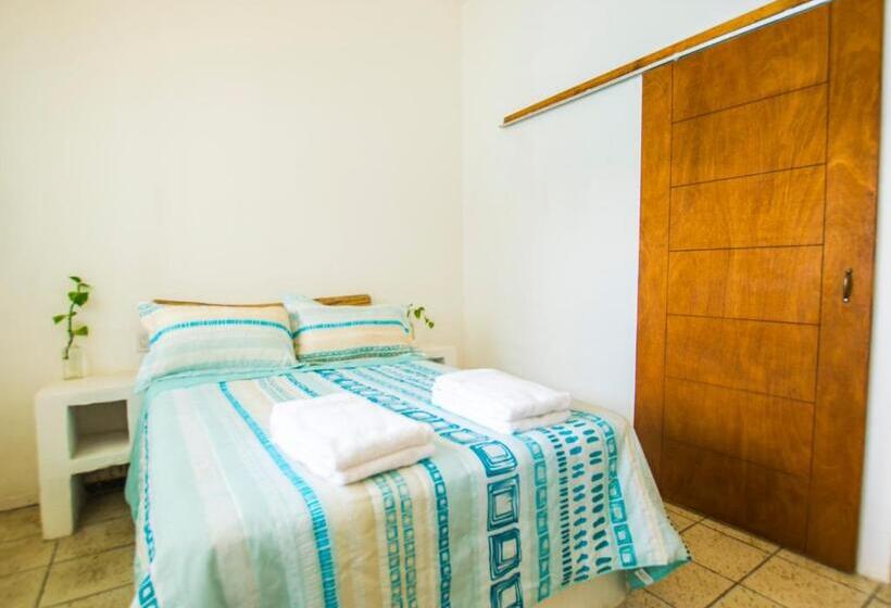 فندق Casa Pancho Playa