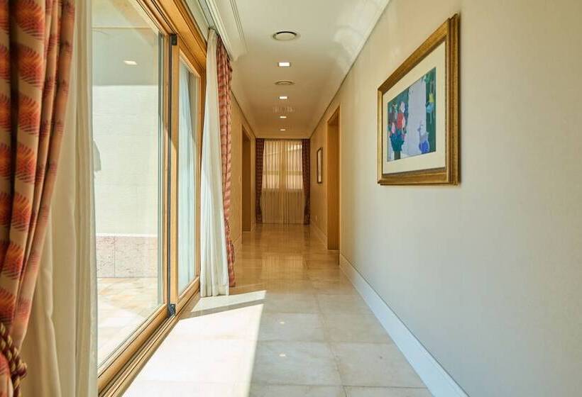 Hotel Crystal Valley Cc   Golden Village