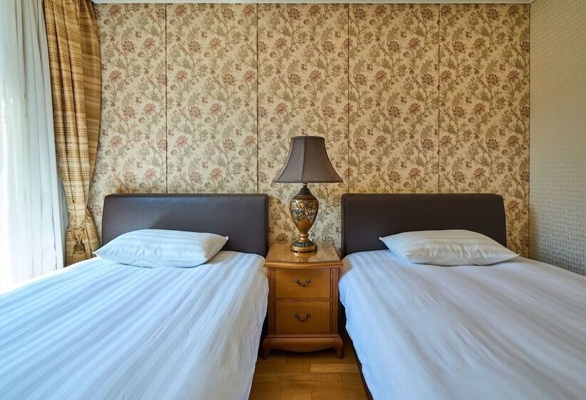 Hotel Crystal Valley Cc   Golden Village