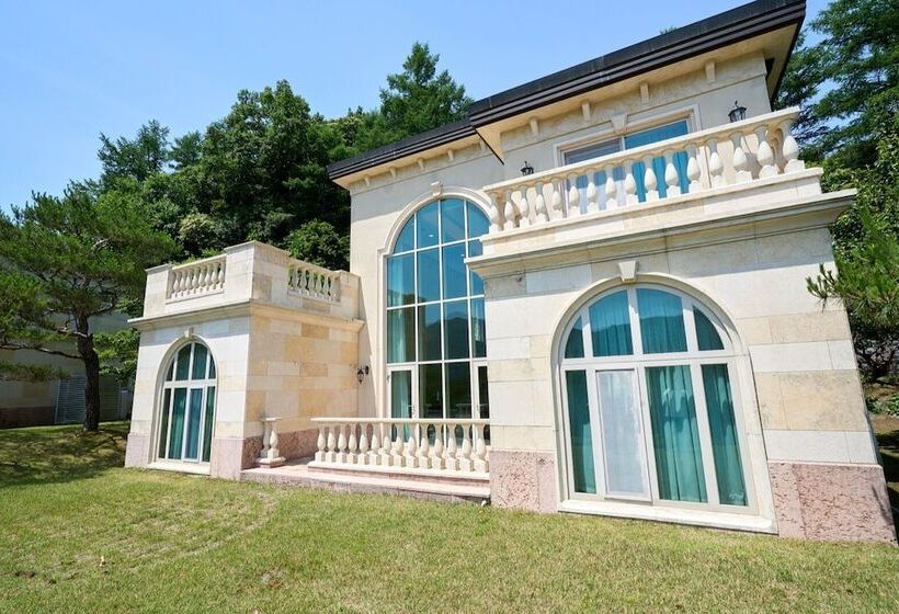 Hotel Crystal Valley Cc   Golden Village