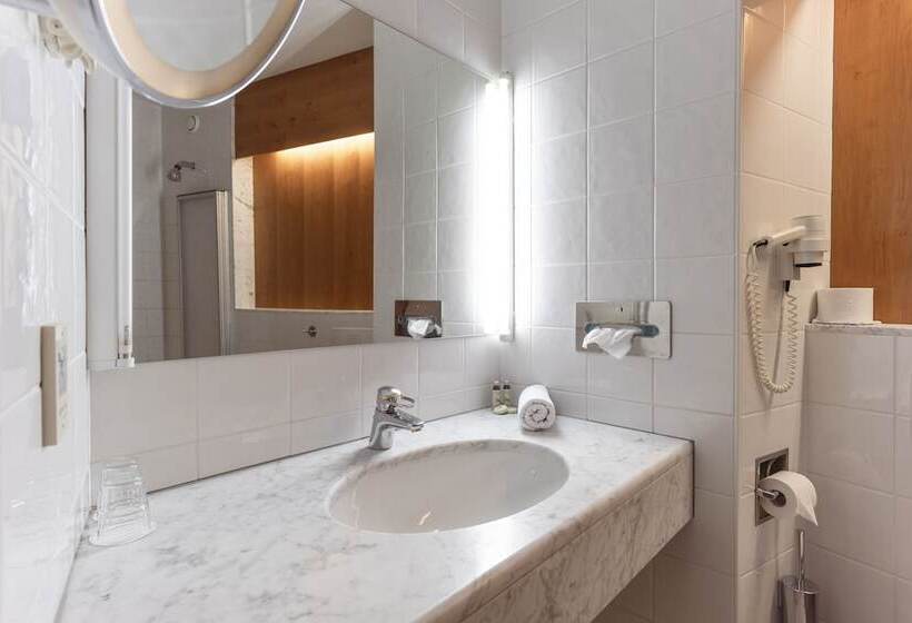 בית מלון כפרי Südrast Dreiländerecke