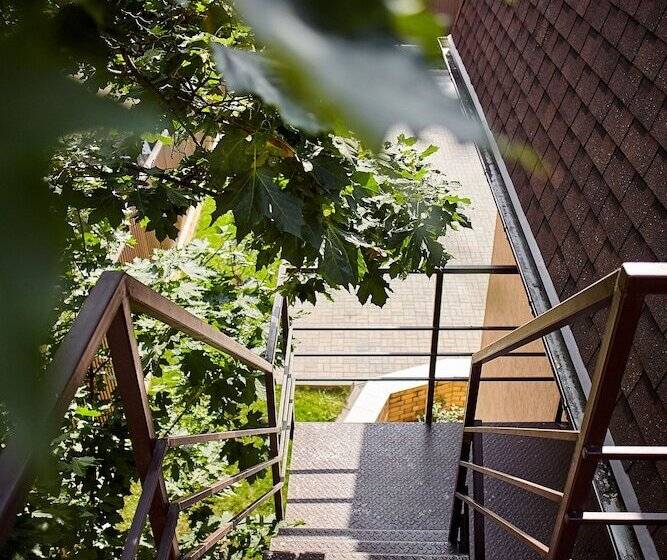 هتل Stary Dvorik Na Mopra