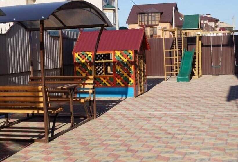 펜션 Guest House Semeyniy