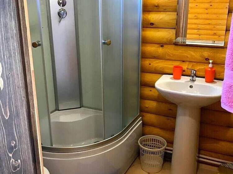 펜션 Guest House Semeyniy