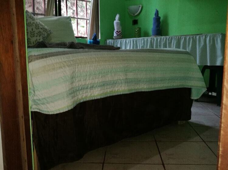 ペンション Manuel Antonio Comfort Casa Macaow