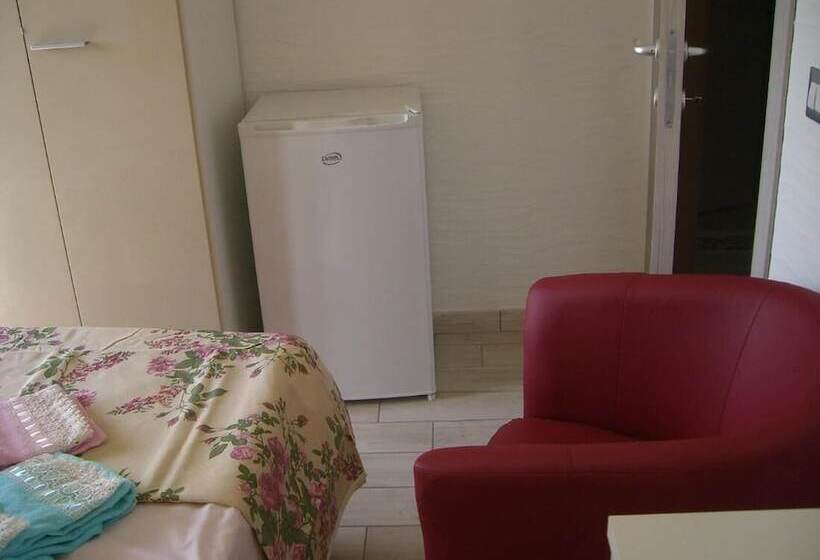 Пансион Room In Guest Room S Olivariu Village Affittacamere Superior King Room