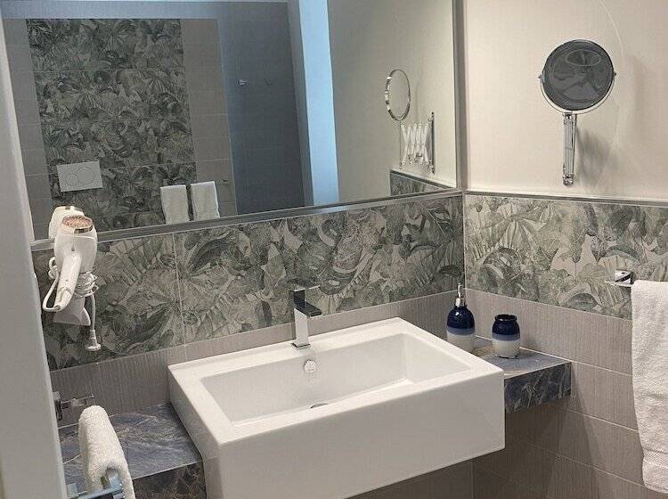 Room In B&b   Exclusive Room Tramontana Room   A Stone S Throw From The Sea