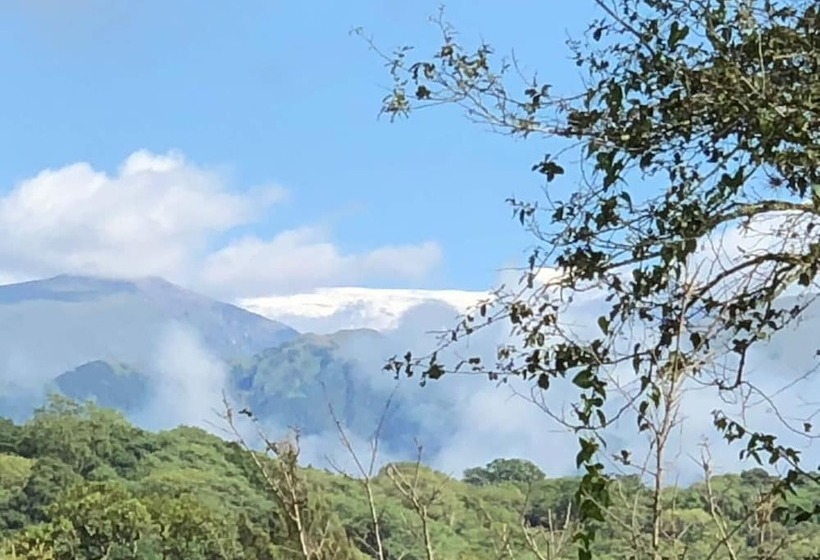 Warakusi Cottages Off Road