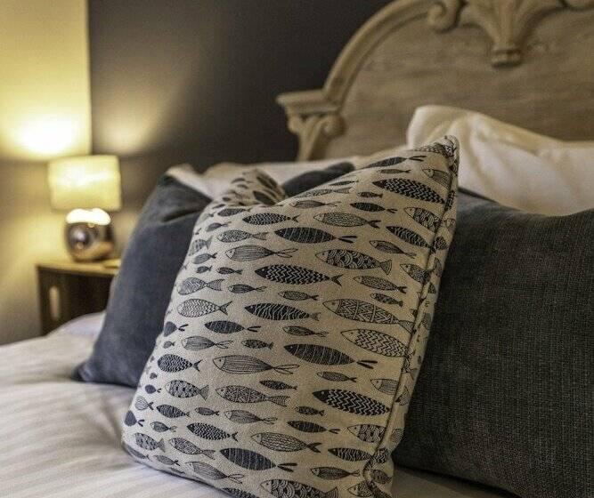 Bed and Breakfast Church House Inn