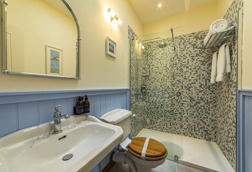 Black Sheep Hotels Cabins