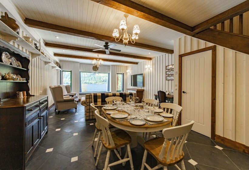 Black Sheep Hotels Cabins