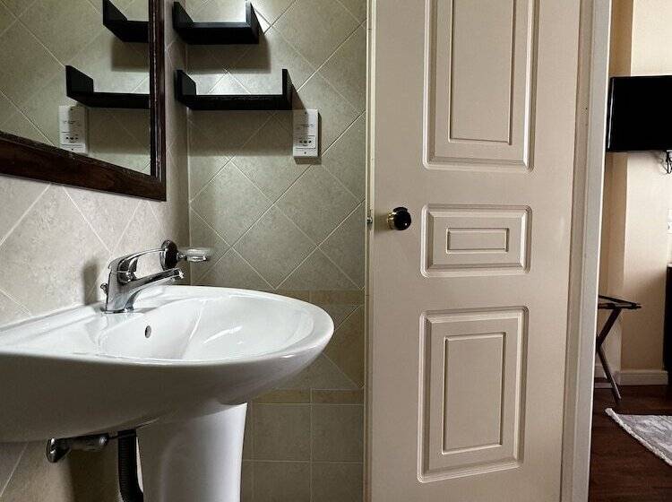 هتل Aktaion Syros