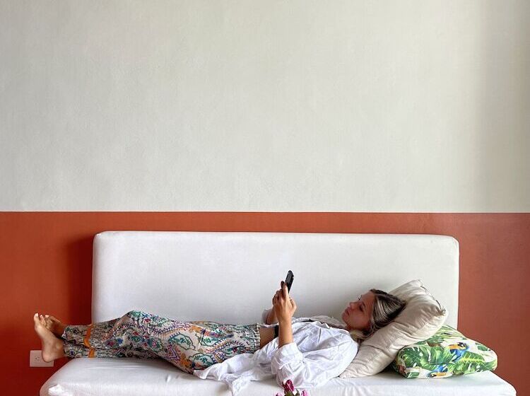 ホテル Albatros By Bedsfriends