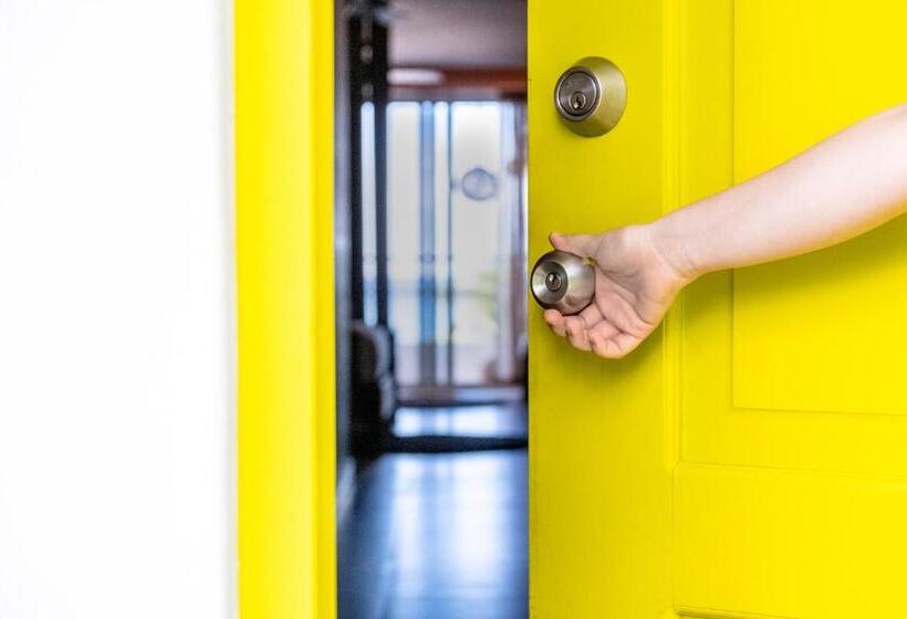 ホテル Albatros By Bedsfriends