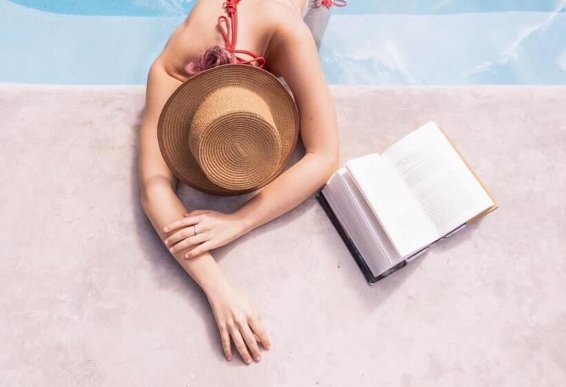 ホテル Albatros By Bedsfriends