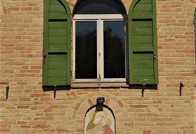 Отель Ancient Farmhouse With Winery Xiv Century