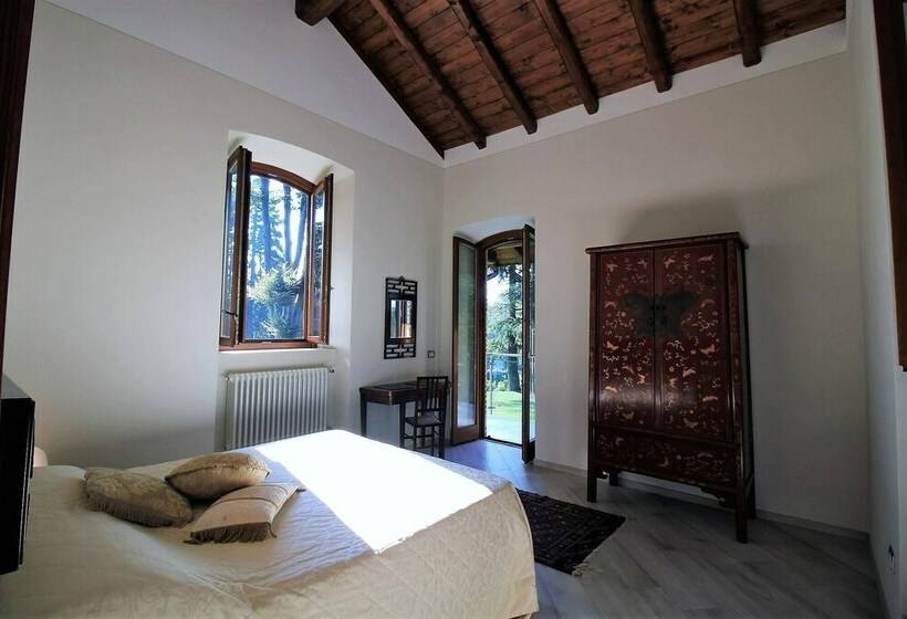 בית מלון כפרי Cottage Alpino Immerso Nel Bosco