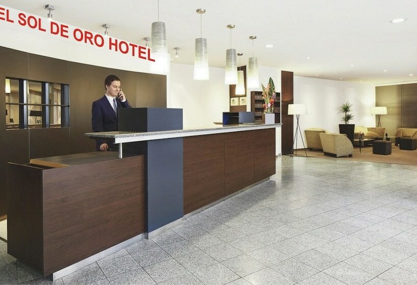 ホテル El Sol De Oro