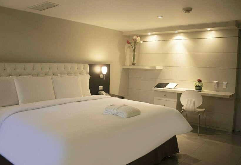 ホテル El Sol De Oro