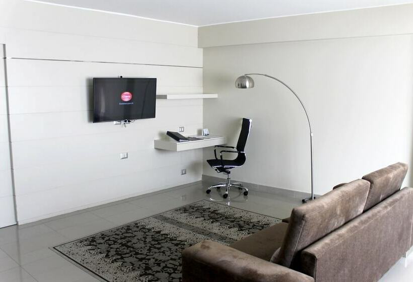 ホテル El Sol De Oro