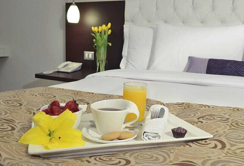 ホテル El Sol De Oro