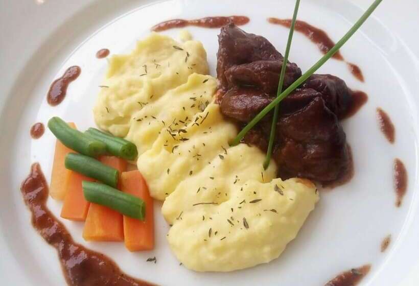 ホテル El Sol De Oro