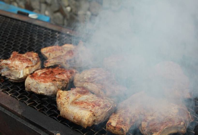 پانسیون Agava Guest House