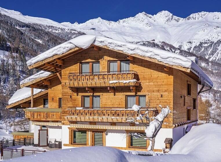 پانسیون Aliona Apart