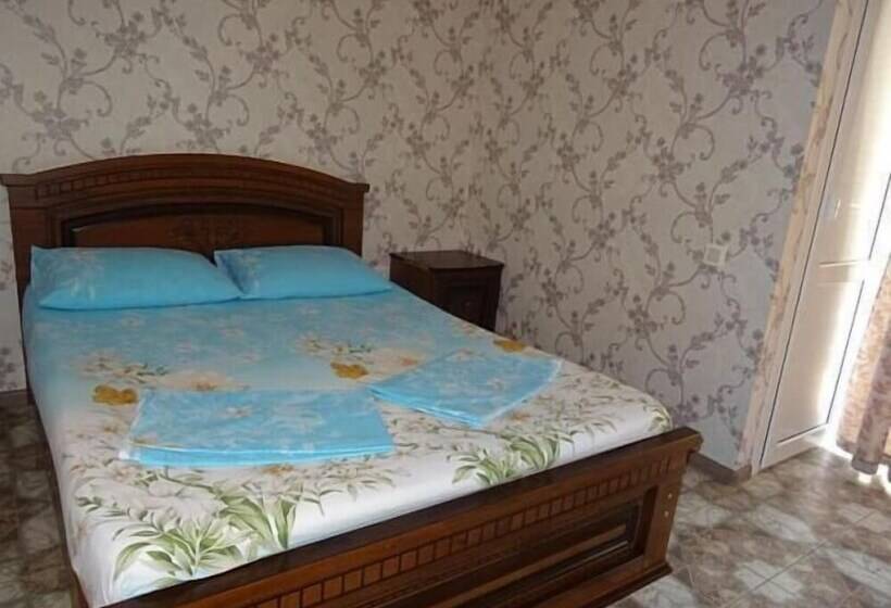 ペンション Guest House Bellavista
