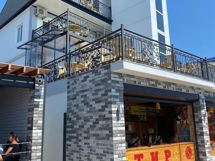 펜션 Guest House Bulvar